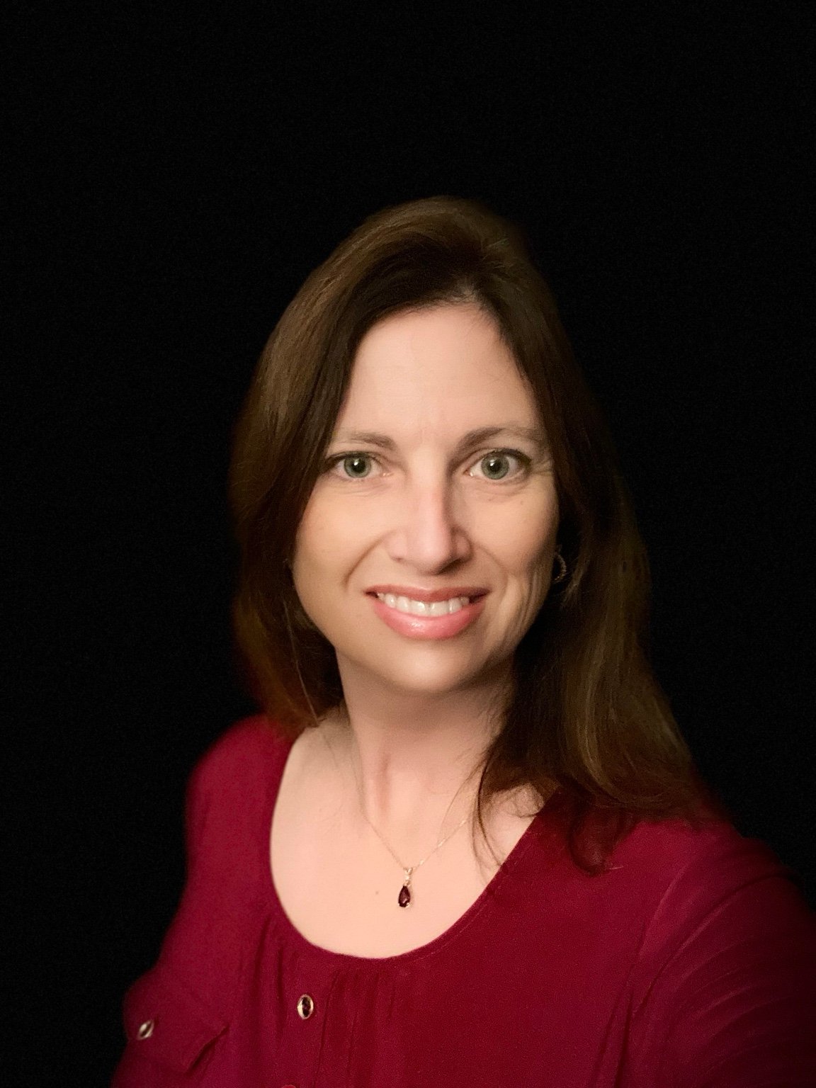 Formal Amanda LaPera author portrait.